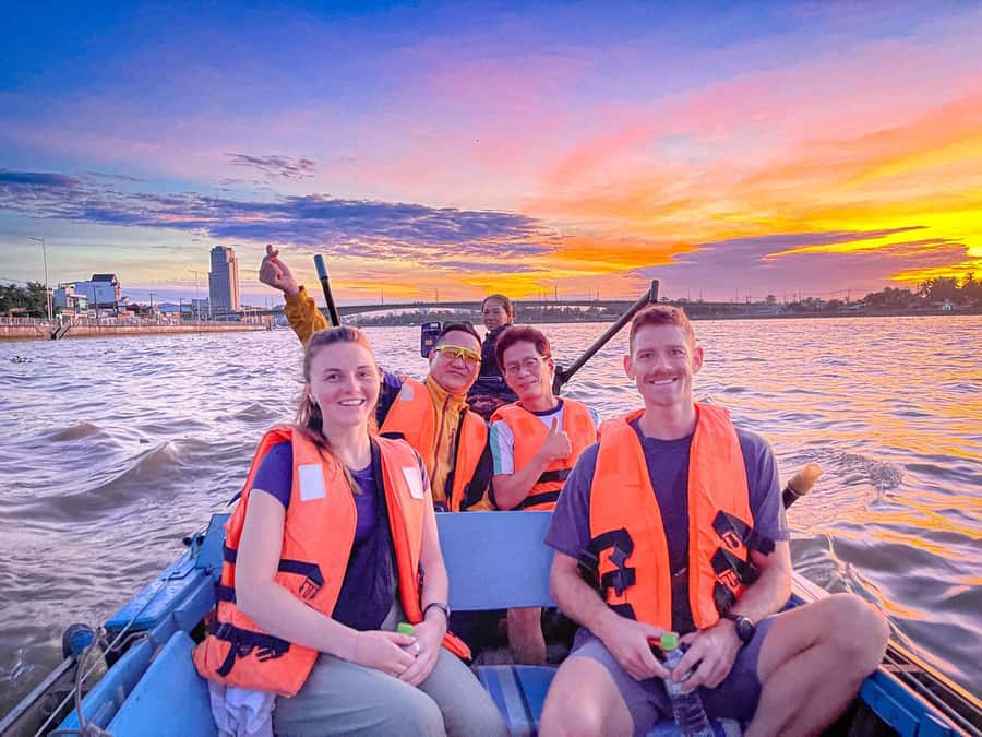 Can Tho: A Real Mekong Tour, Floating Market, Cacao & Life's - Sunrise on the Mekong river: the calm part before Cai Rang
