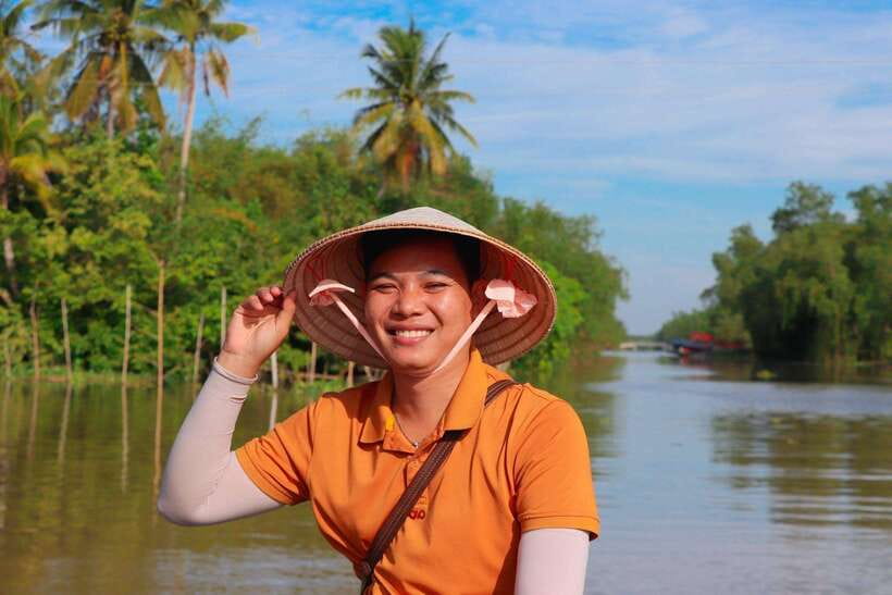 Can Tho: Floating Market & Mekong's Legacy( About 6 Pax) - Hammock break by the river: fruit, green tea, and actual downtime
