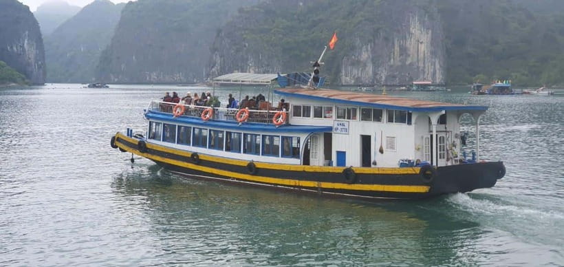 Cat Ba: Lan Ha, HaLong bay full day- biking, kayaking, lunch - Lunch on board: simple, filling, and part of the pacing
