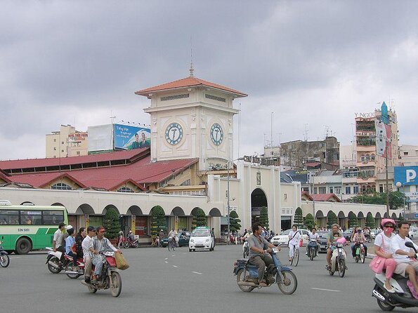 Chef Vu Cooking Class Plus Market Trip in Saigon Center (Pick up by Cyclo) - Key Things That Make This Class Worth Your Time