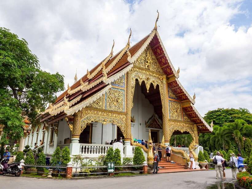 Chiang Mai: 3 Hour Old City and Temples Guided Walking Tour - Three Hours in Chiang Mai’s Old City: what the walk feels like