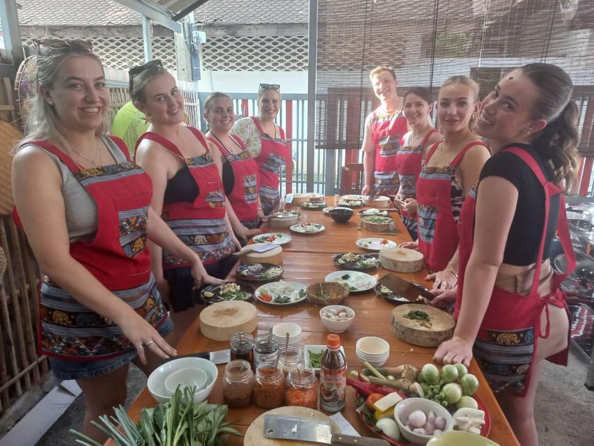 Chiang Mai: Cooking Class with Market and Pickup - Wok time and timing: why the class moves fast