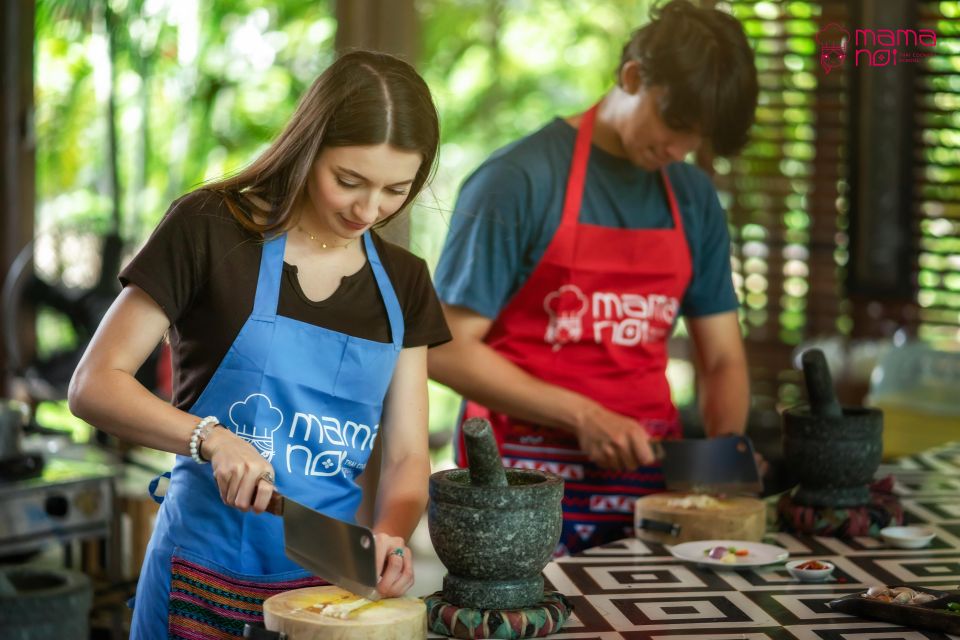 Chiang Mai: Cooking Class with Organic Farm at Mama Noi - Small-group vibe, English support, and dietary adjustments
