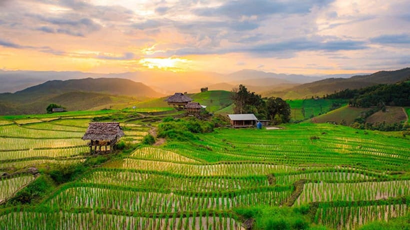 Chiang Mai: Doi Inthanon Trip with Pha Dok Siew Guided Trek - Lunch in the Karen village and coffee/tea time