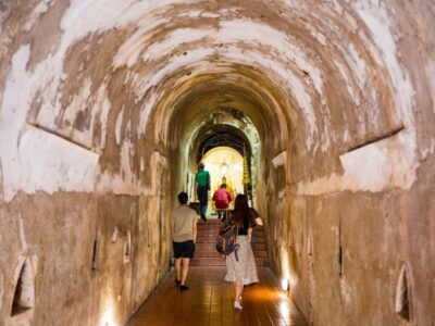 Chiang Mai: Doi Suthep and Wat Umong Enchanting Evening Tour - Wat Umong: tunnels, temple calm, and the forest that keeps its own rhythm