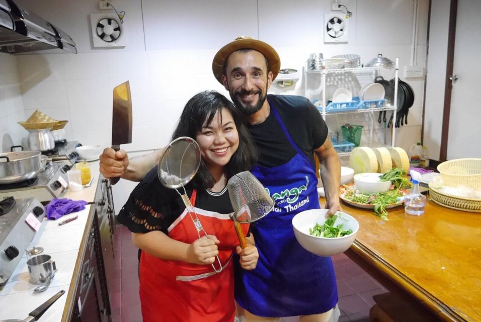 Chiang Mai: Evening Cooking Class and Local Market Visit - Why This Chiang Mai Evening Cooking Class Feels Like a Real Dinner