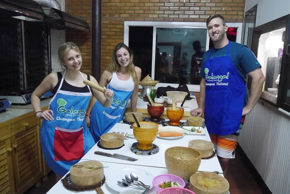 Chiang Mai: Evening Cooking Class and Local Market Visit - Food Amounts, Timing, and the Empty-Stomach Rule