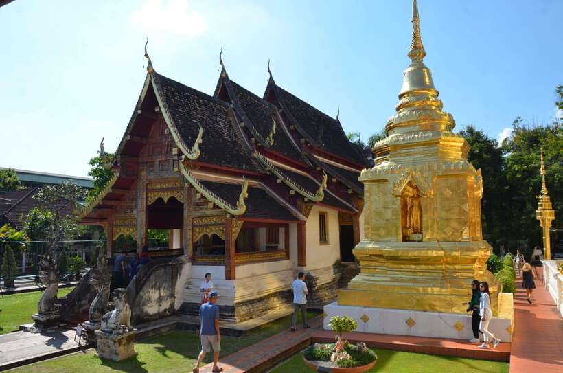 Chiang Mai: Historic Temples and City Guided Walking Tour - Who This Tour Fits Best (and Who Should Skip It)