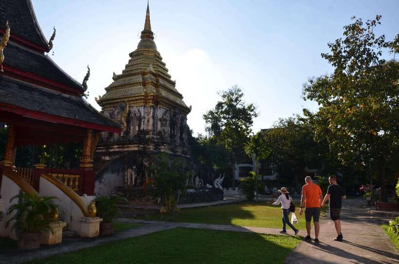 Chiang Mai: Historic Temples and City Guided Walking Tour - Three Kings Monument and the Walled Old City Feel