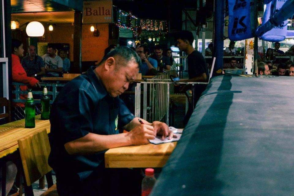 Chiang Mai: Thapae Boxing Stadium Muay Thai Match Ticket - The 3-hour evening: what happens after you walk in