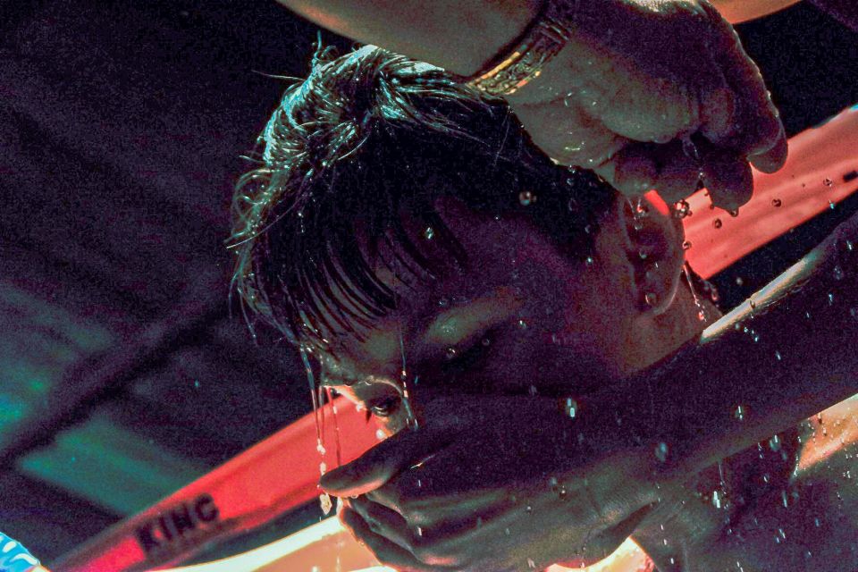 Chiang Mai: Thapae Boxing Stadium Muay Thai Match Ticket - The fighters and the photo moment: how to make it smooth