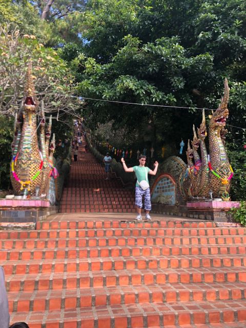 Chiang Mai: Wat Pha Lat & Wat Phra That Doi Suthep Tour - Guides Make It: What You’ll Notice About the Tour Experience