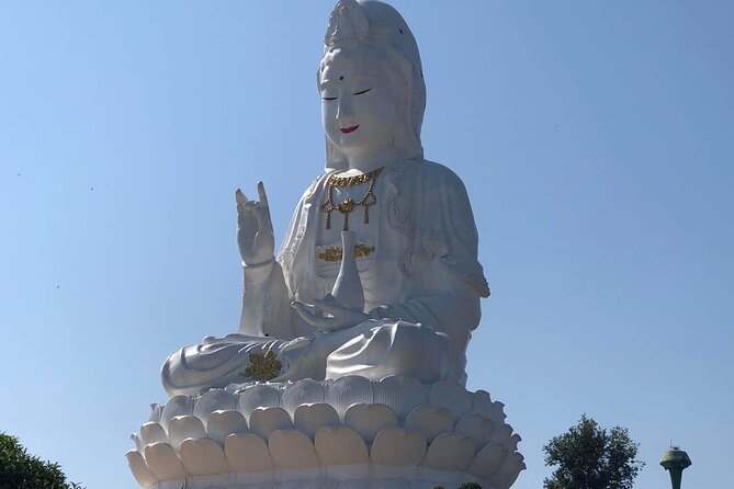Chiang Rai Temples: Private Tour from Chiang Mai - Stop 4: Wat Huai Pla Kang for the Chinese temple style in Chiang Rai