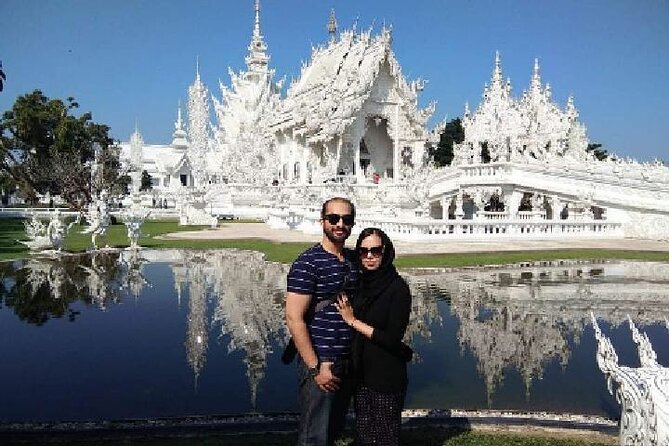 Chiang Rai Temples: Private Tour from Chiang Mai - Lunch break in a local restaurant: included, but plan for the vibe