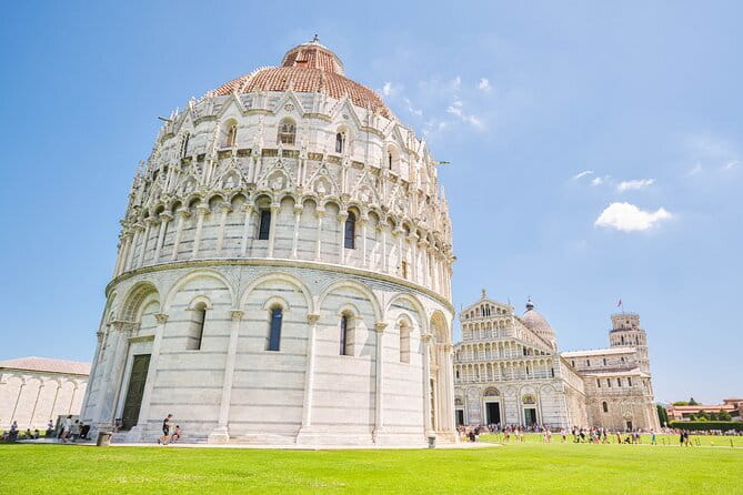 Cinque Terre and Pisa Full Day Tour from Florence - Tour Leader and Driver: Why Local Style Matters on This Route