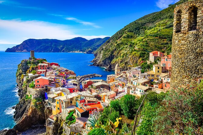 Cinque Terre and Pisa Tower Tour from Florence Semi Private - Riomaggiore: getting your bearings on the cliffs