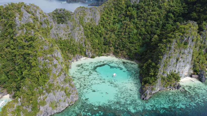 Coron Ultimate Tour: 7 Destinations with Lunch & Transfers - Who should book this tour (and who should skip it)