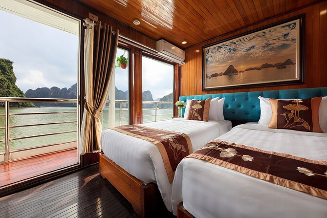 CozyBay Boutique 2D1N Kayak, Swiming ,Titop, Cave, Expressway way - Cozy Bay Boutique boat: intimate size, A/C cabin, and what cozy really means