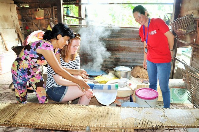 Cu Chi Tunnels Experience from Ho Chi Minh City - The long drive west: how to use the 2-hour ride