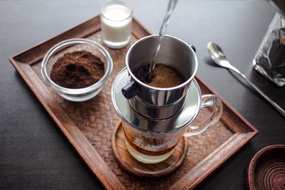 Da Nang Coffee Making Workshop - Salt coffee and coconut coffee: when savory-sweet makes sense