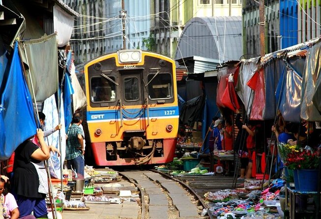 Damnoen Saduak Floating Market and Maeklong Railway Market Tour - Key takeaways before you go
