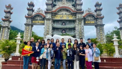 DaNang/HA: Lady Buddha, Marble Mountain & Am Phu Caves Tour - From Your Hotel to Son Tra: Linh Ung Pagoda and the Lady Buddha Stop