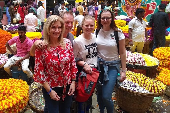 Discover Bangalore Through the Ages — Guided Tour with Lunch - Bangalore Palace: English-style grandeur in the middle of the city