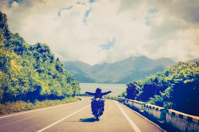 Easy Rider private tour via Hai Van pass from Hue - Da Nang - Hoi An (1Way|Loop) - Da Nang stop: Dragon Bridge on the way to Marble Mountains
