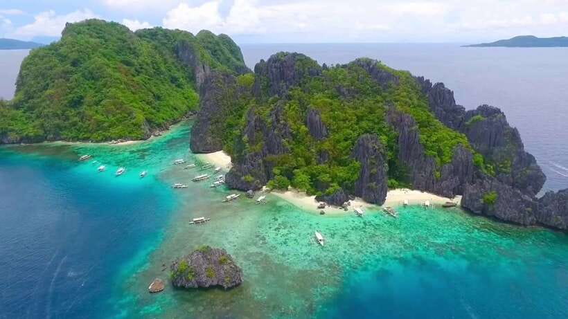 El Nido: Island Hopping Tour A Lagoons and Beaches - Timing, Crowds, and Getting the Most Time in the Water