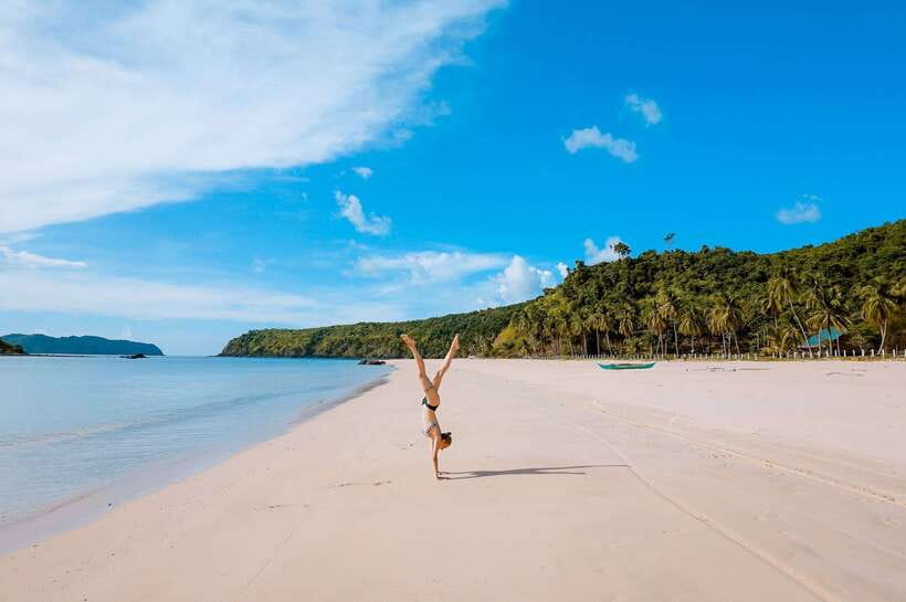 El Nido Island Hopping Tour C: Hidden Beaches & Shrine - Helicopter Island: your first big wow shot and a quick feel for the route