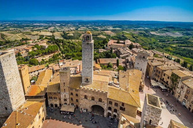 Florence Day Trip: Pisa, San Gimignano and Siena with Lunch - Coach comfort, meeting point, and the morning rush in Florence