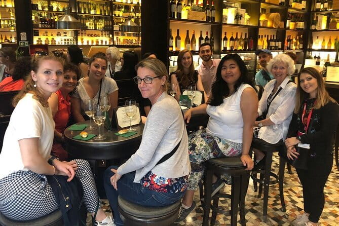 Florence Food & Wine Tour: Tuscan Tastings with Local Guide - Piazza della Repubblica to Porcellino: warm-up bites and quick landmark hits