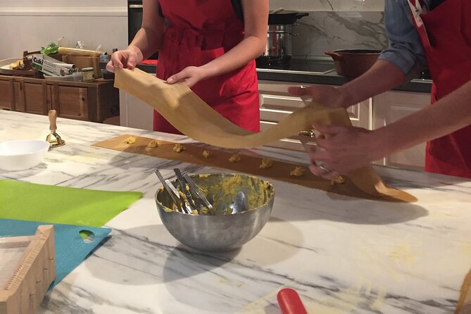 Florence Small-Group Pasta Class with Seasonal Ingredients - Your first stop: Via Romana and choosing your menu
