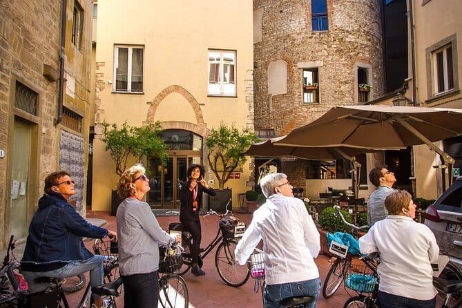 Florence Vintage Bike Tour–guided, small group or private option - How the guide, headsets, and small group help in real crowd conditions