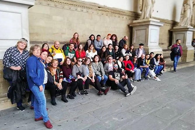 Florence Walking Tour - From Medici Chapel to San Lorenzo Market: power, trade, and daily life