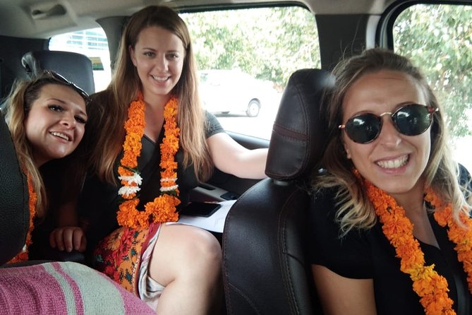 Four-Day Private Luxury Golden Triangle Tour to Agra and Jaipur From New Delhi - Day 1 in Delhi: Qutub Minar, Lotus Temple, India Gate, and the government center
