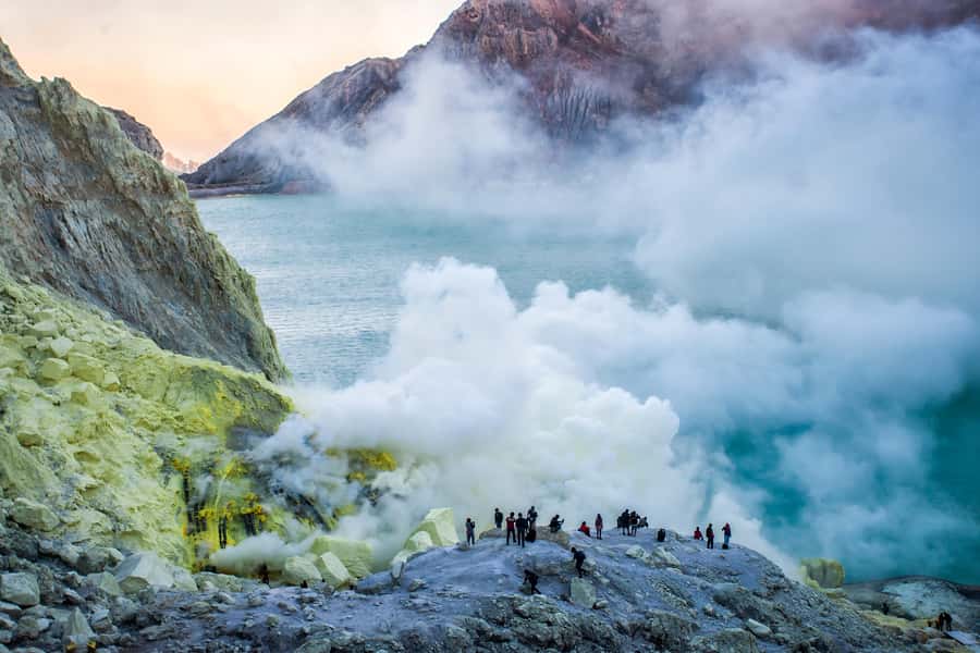 From Bali: 24-Hour Kawah Ijen Blue Flames, Dinner & Room - Quick hits before you go