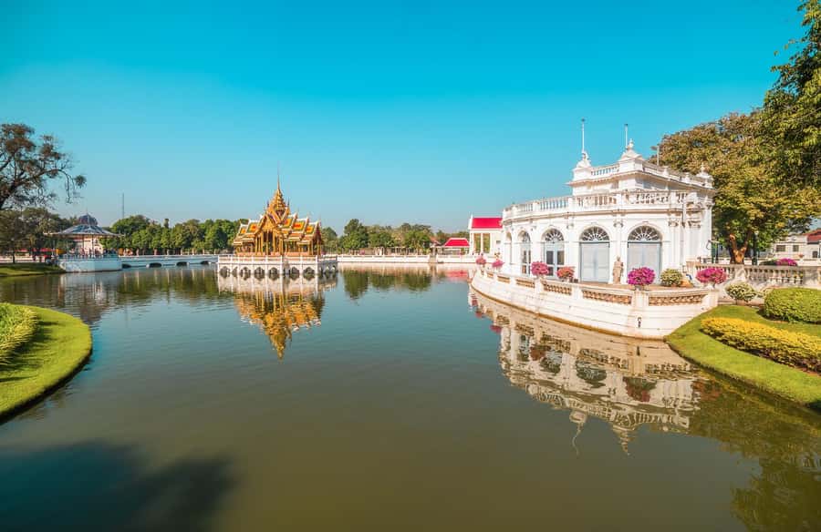 From Bangkok: Ayutthaya Full-Day Trip with Driver - Viharn Pra Mongkolborpit: the bronze Buddha finale