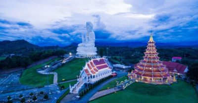 From Chiang Mai: Chiang Rai's Temples Exploration Day Trip - Hotel pickup from Baan Meesuk and how the day runs on the clock