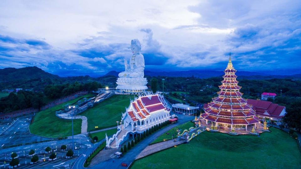 From Chiang Mai: Chiang Rai's Temples Exploration Day Trip - Wat Rong Suea Ten (Blue Temple): cobalt blues with a tiger legend