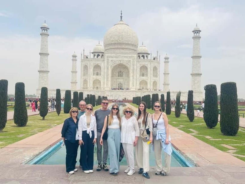From Delhi: Taj Mahal & Agra Tour by Gatimaan Express Train - Breakfast outbound, then a smooth handoff in Agra