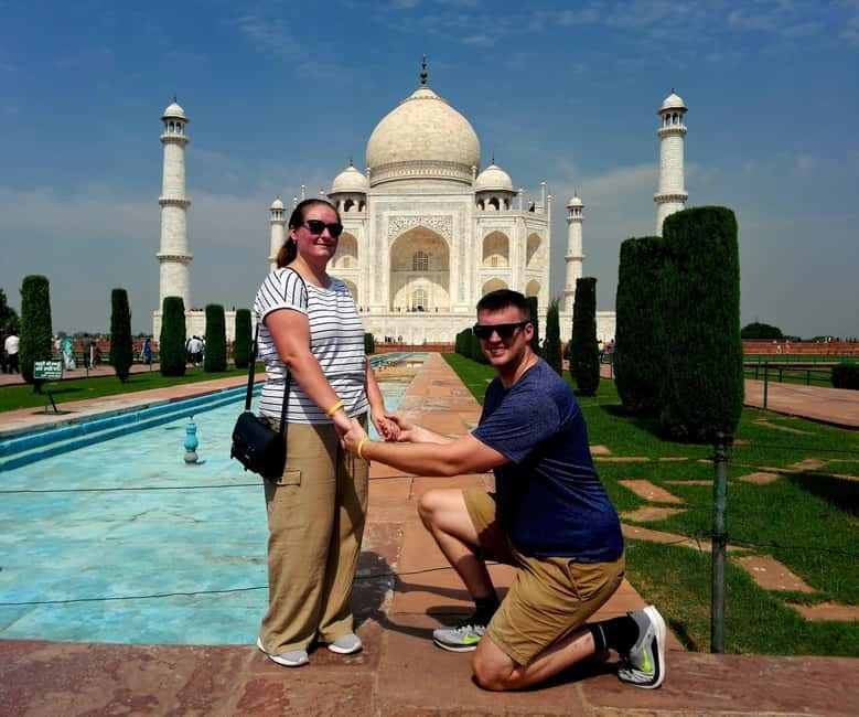 From Delhi: Taj Mahal & Agra Tour by Gatimaan Express Train - Lunch at DoubleTree by Hilton Agra: food you’ll actually enjoy
