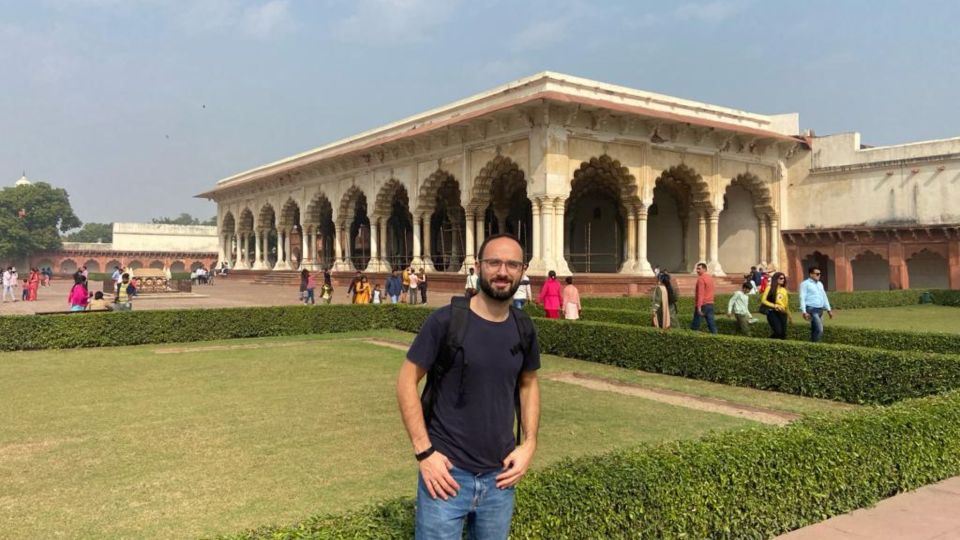 From Delhi: Taj Mahal & Agra Tour by Gatimaan Express Train - Door-to-door pickup and train timing: what you should plan for