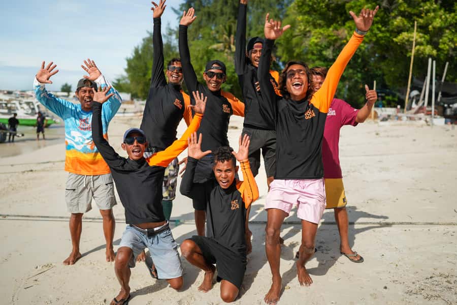 From Gili Air: Snorkeling with Turtles & Underwater Statue - Comfort, safety, and who should skip this trip