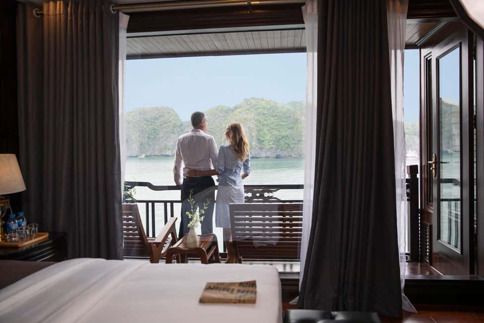 From Hanoi: 2-Day Cruise Trip with Private Balcony & Bathtub - Meals and drinks: what’s included, what costs extra, and how it plays