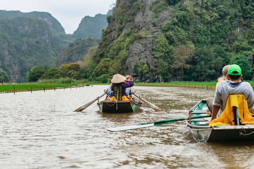 From Hanoi: Full-Day Ninh Binh Highlights Small Group Tour - Why Ninh Bình feels different on a one-day loop