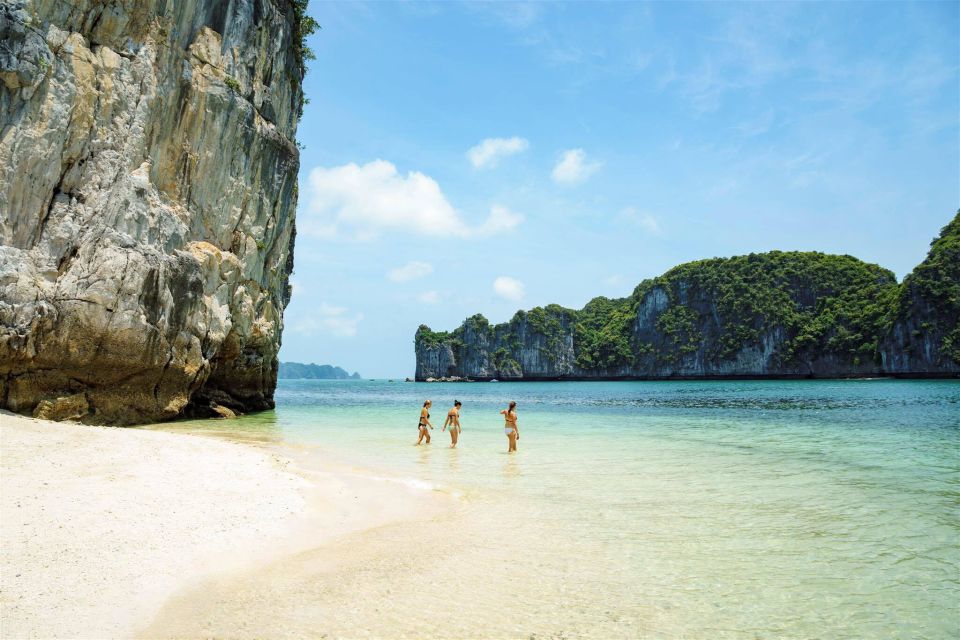 From Hanoi: Ha Long - Bai Tu Long Bay 2-Day 1-Night Cruise - Day 2 early start: Tai Chi before breakfast