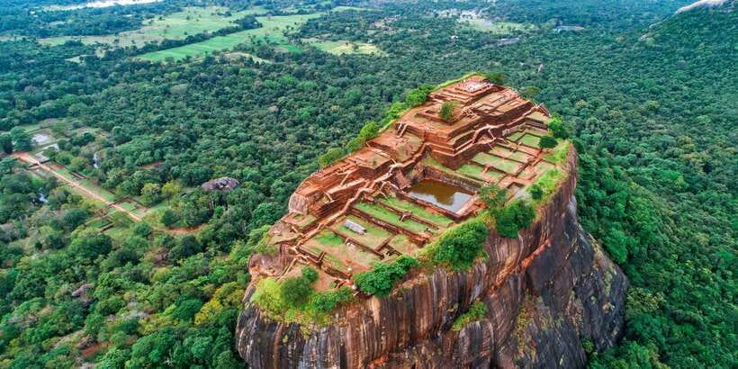 From Kandy: Sigiriya Rock & Dambulla Cave Temple Adventure - Kandy to Sigiriya by tuk-tuk: it’s the ride plus the payoff