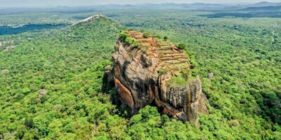 From Kandy: Sigiriya Rock & Dambulla Cave Temple Adventure - Oak Ray Wood Carvings and dyeing: crafts that are more than souvenirs