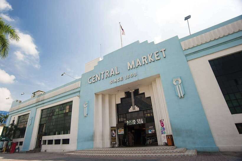 From Kuala Lumpur: Batu Caves Cultural Temple Tour - Chinatown and Central Market: where the cultural mix shows up in food
